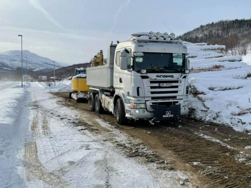 Da tar vi påskeferie Vært en fantastisk vinter for våres del, med lite sny å mye levering til små å store kunder. Guttan e flink å stå på ønsker små å store kunder å samarbeidspartnere ei riktig god påske