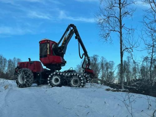 Da tar vi påskeferie Vært en fantastisk vinter for våres del, med lite sny å mye levering til små å store kunder. Guttan e flink å stå på ønsker små å store kunder å samarbeidspartnere ei riktig god påske